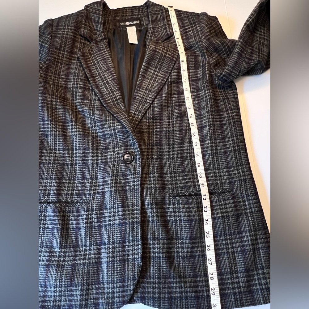 Vintage Charcoal Gray Plaid Fully Lined Sag Harbor Wool Blend Blazer. Size = 12 - Picture 11 of 12